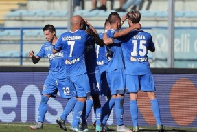 爱游戏官网app -意大利杯倒计时，都灵加时末段篮板制胜，细节引发关注，悬念犹存，更衣室氛围转暖(体育赛事20个不可思仪奥尼热尔十佳扣蓝吗)