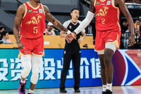 爱游戏平台 -赛前突围战来临；广厦男篮围绕欧超杯刷新队史纪录；底气十足；赛程密集仍需轮换的简单介绍