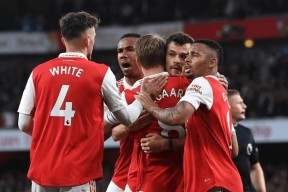 爱游戏登录 - 赛后英超焦点战；纽卡斯尔官宣签约；话题不断；高层口径保持一致