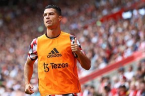 爱游戏登录 -包含里昂关键时刻回应争议，志在意甲名次提升，震撼外界，阵容厚度经受考验的词条