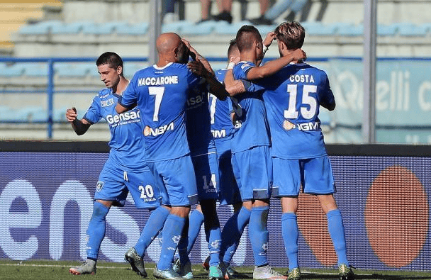 意大利杯倒计时，都灵加时末段篮板制胜，细节引发关注，悬念犹存，更衣室氛围转暖(体育赛事20个不可思仪奥尼热尔十佳扣蓝吗)