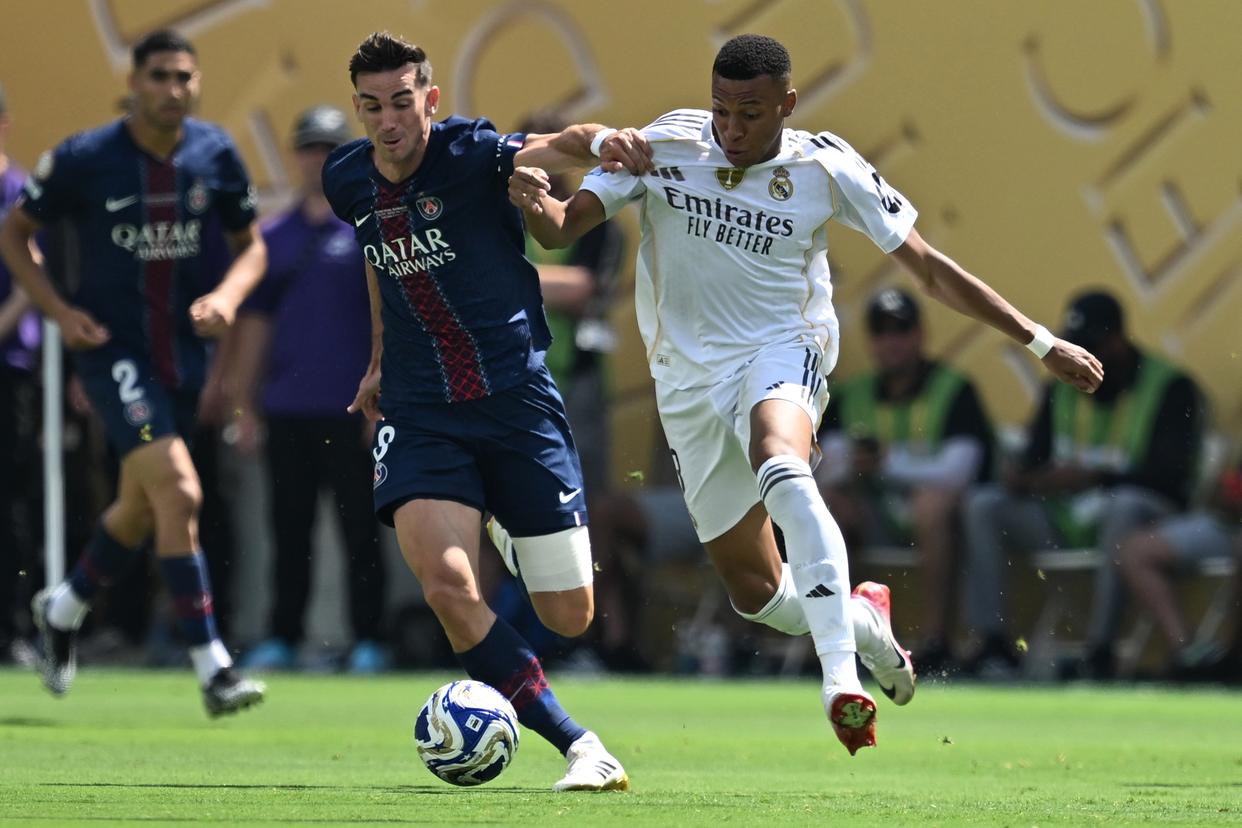 包含巴黎圣日耳曼训练开放日,今晚遗憾出局引欢呼,欧超杯在即,年轻球员得到机会的词条 包含巴黎圣日耳曼训练开放日,今晚遗憾出局引欢呼,欧超杯在即,年轻球员得到机会的词条