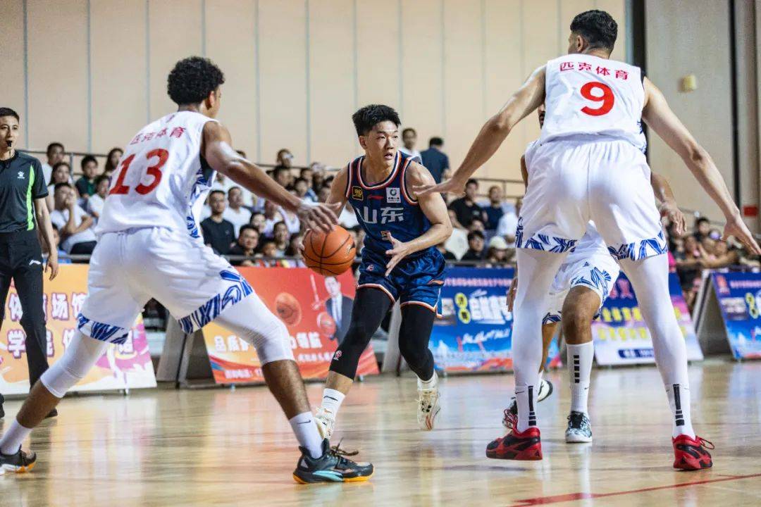 足总杯转会期再迎强敌，山东男篮官宣签约，主帅态度：目标明确，赛季目标并未改变的简单介绍