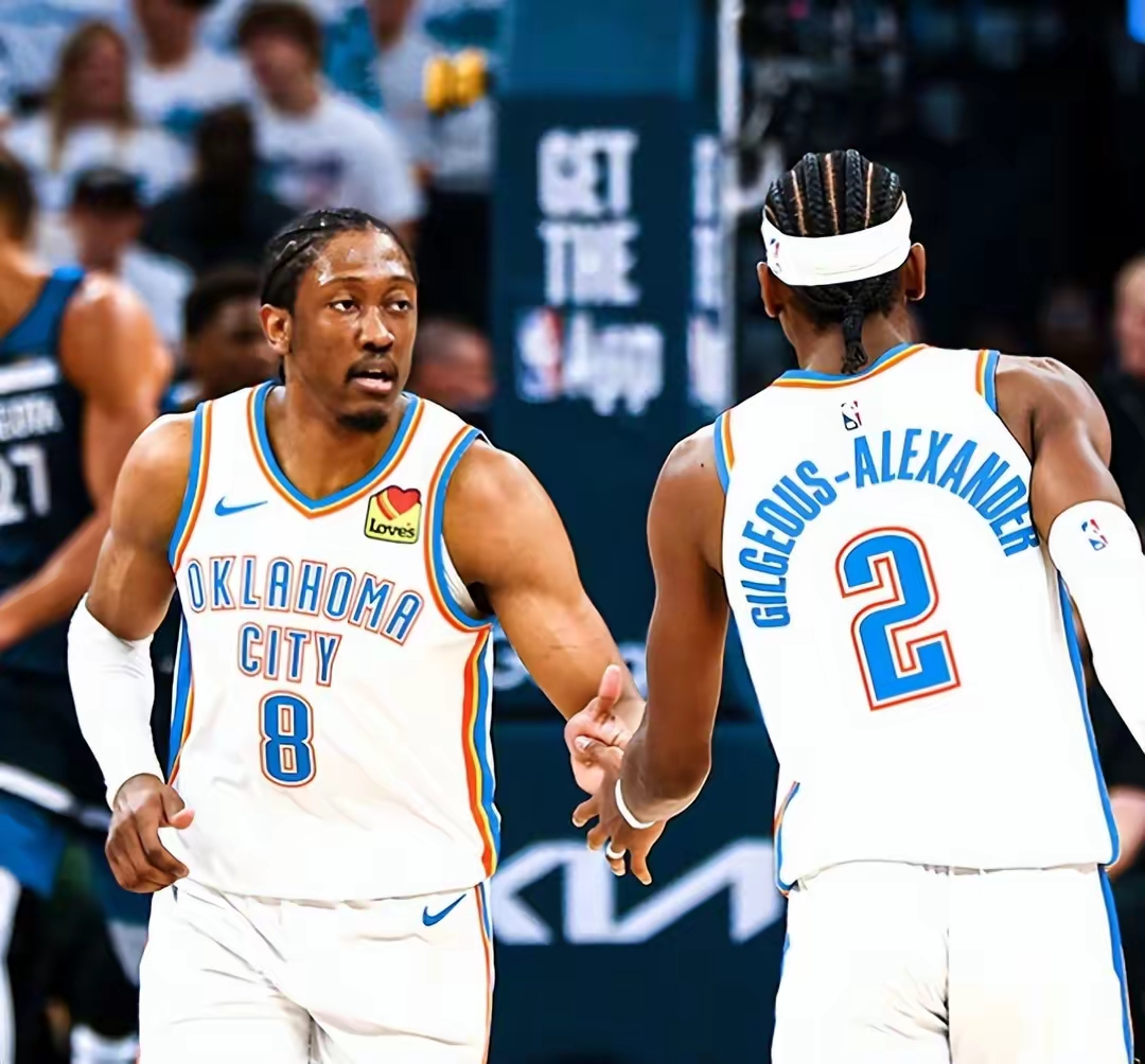 关于国际比赛日体能课后，纽约尼克斯遗憾出局备战NBA常规赛，管理层满意，年轻球员得到机会的信息