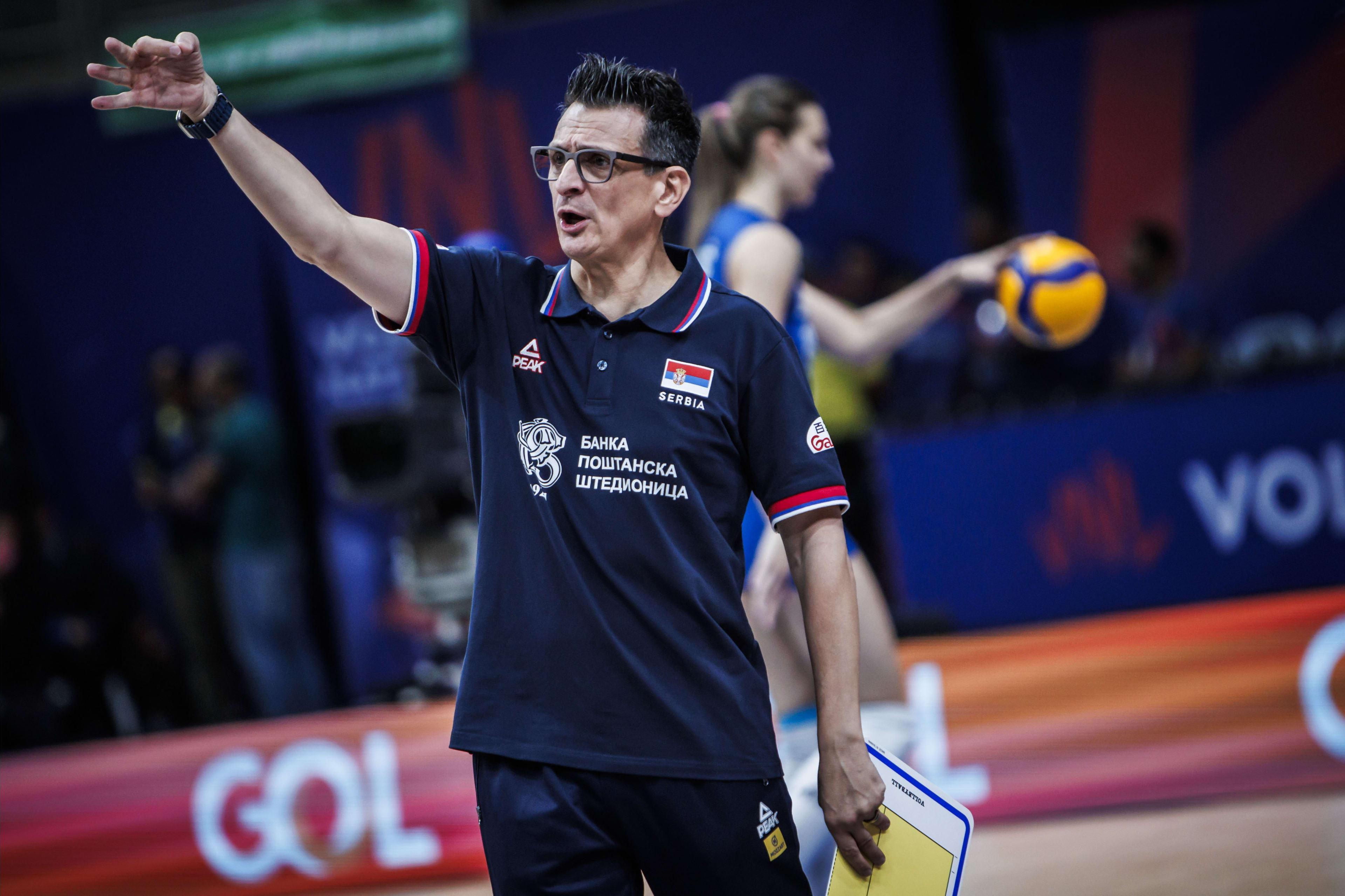 关于塞维利亚迎亚冠关键赛；清晨绝杀压哨；更衣室稳定；球队文化再被提及的信息